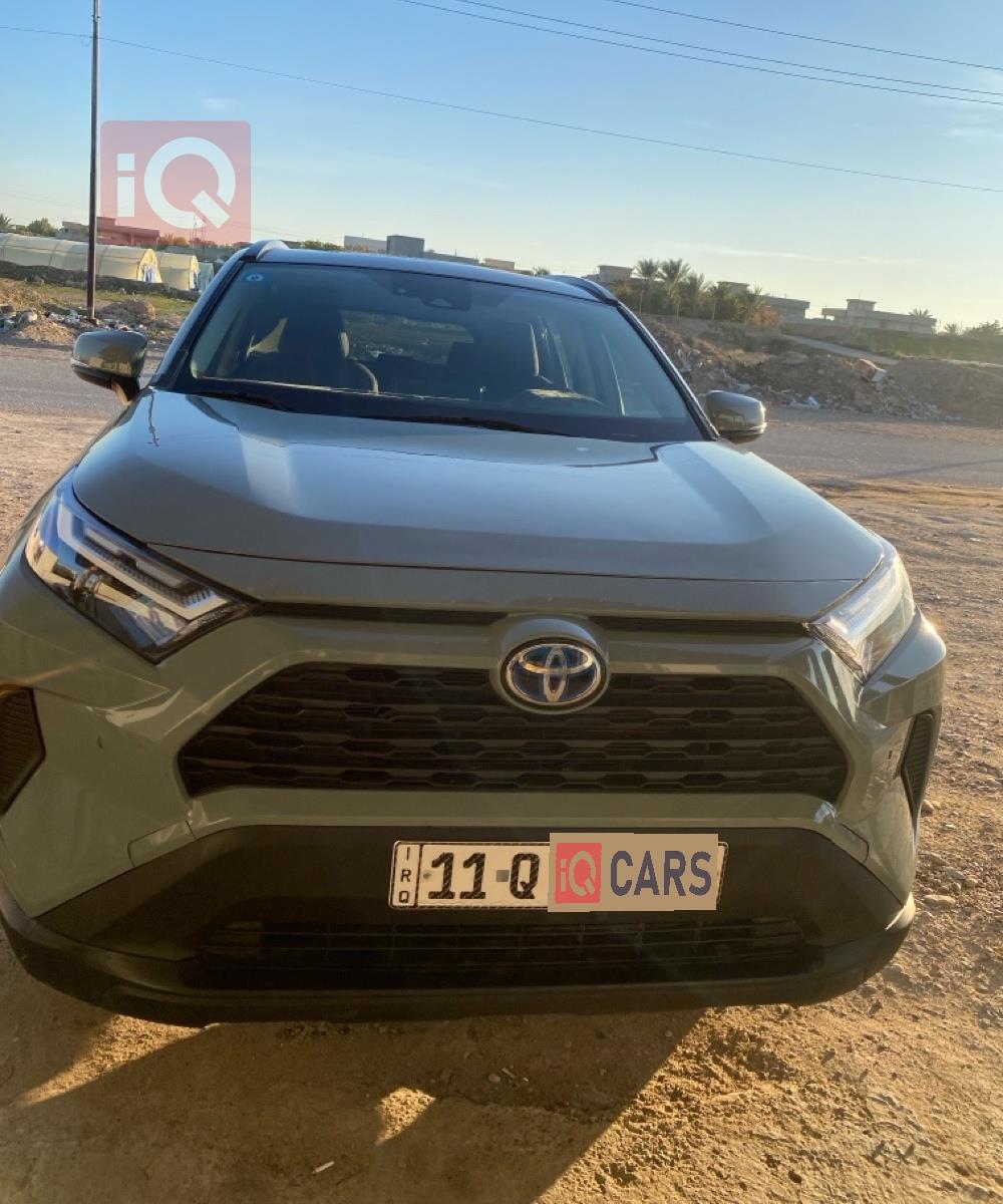 تۆیۆتا ڕاڤ 4